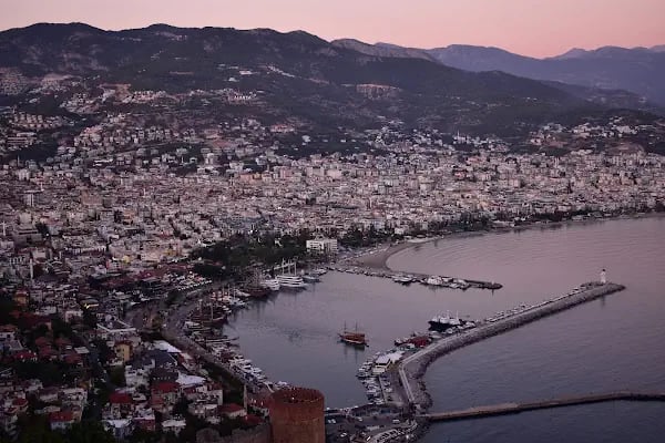 Alanya Belediyesi Halk Plajı - Resim 14