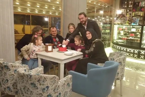 Hamarat Eller - Akçaabat'ta Baklava TatlıSimit Poğaça Börek - Resim 5