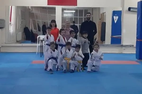 MCBÜ Uzakdoğu Sporları Salonu - Resim 17