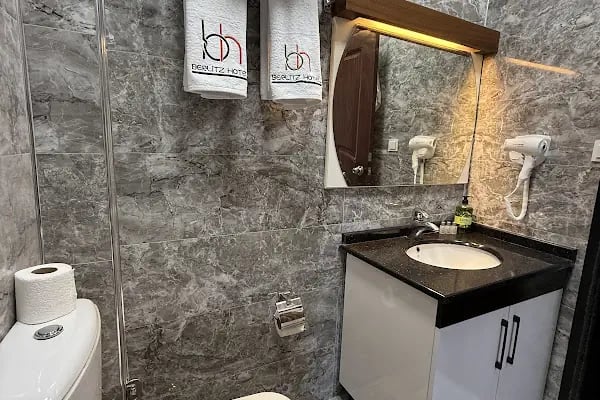 Berlitz Hotel - Resim 3