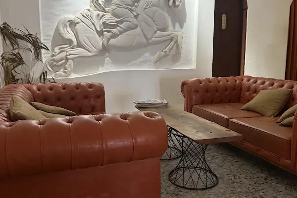 Arada kahve dükkanı SEAH - Resim 3