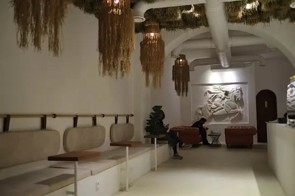 Arada kahve dükkanı SEAH - Resim 9