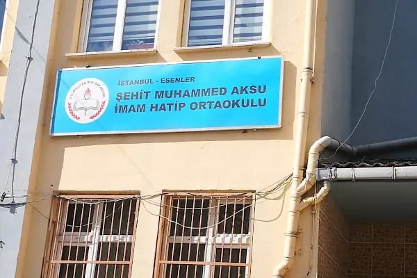 İstanbul-Esenler Şehit Muhammed Aksu Kız Anadolu İmam Hatip Lisesi - Resim 5