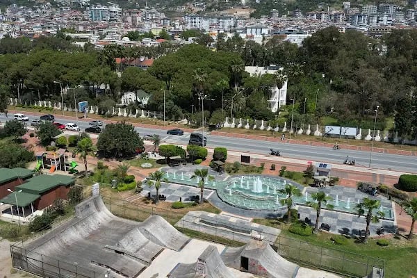Belediye Başkanları Parkı - Resim 9