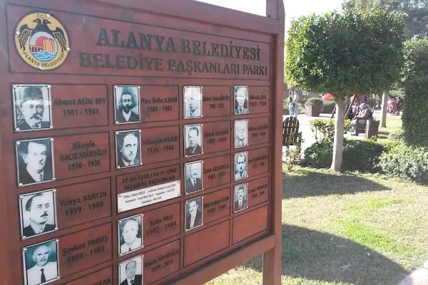 Belediye Başkanları Parkı - Resim 6