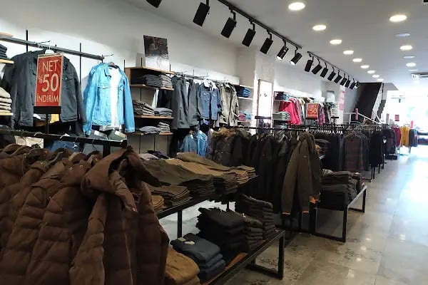 Lee Cooper Fabrika - Resim 2