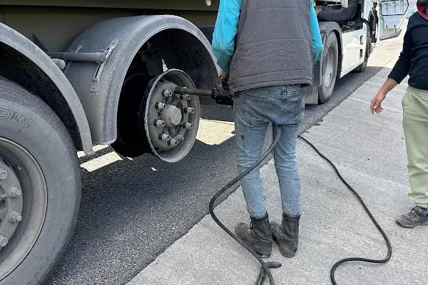 Otolas Lastik Yol Yardım 7-24 | OTO ERTEM TURGUTLU - Resim 7