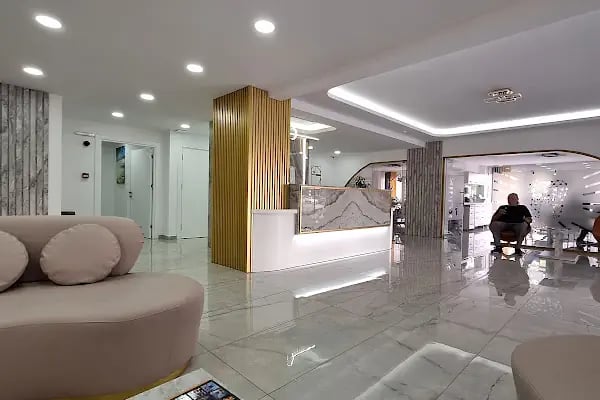Özel Şirinyalı Ağız ve Diş Sağlığı Polikliniği - Resim 15