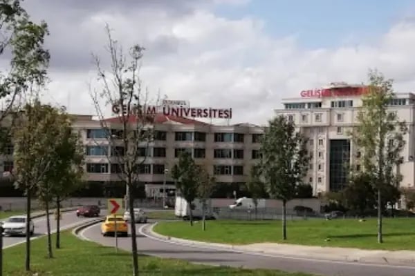 İSTANBUL GELİŞİM ÜNİVERSİTESİ - MİMARLIK VE MÜHENDİSLİK FAKÜLTESİ - Resim 7