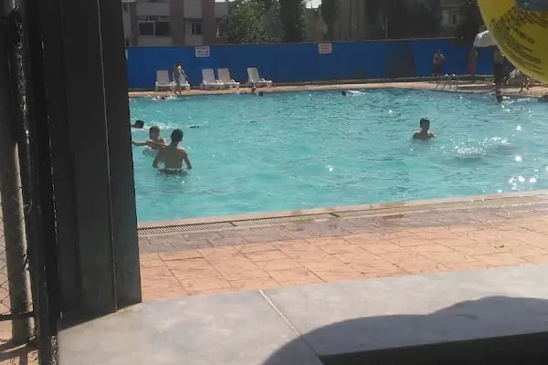 Büyükşehir Belediyesi Karacaoğlan Yüzme Havuzu - Resim 14