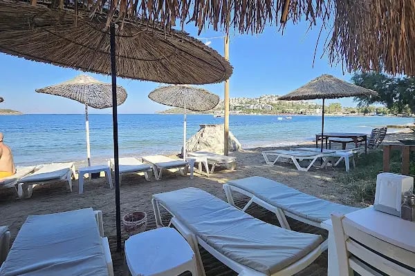 Pitos Cafe Bar - Resim 14