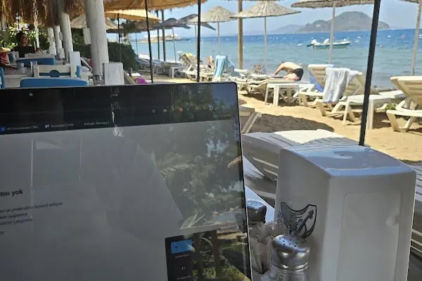 Pitos Cafe Bar - Resim 10
