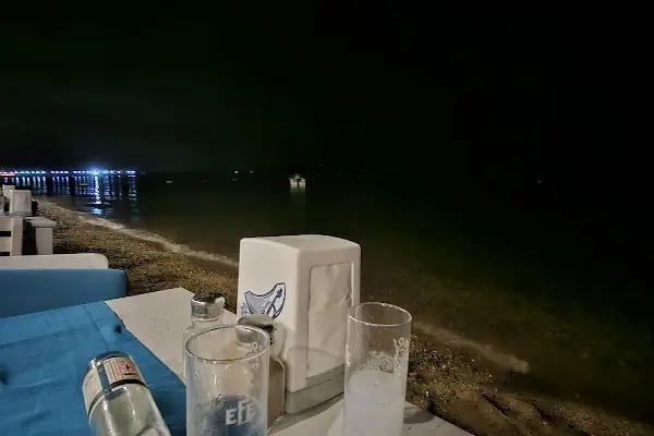 Pitos Cafe Bar - Resim 12