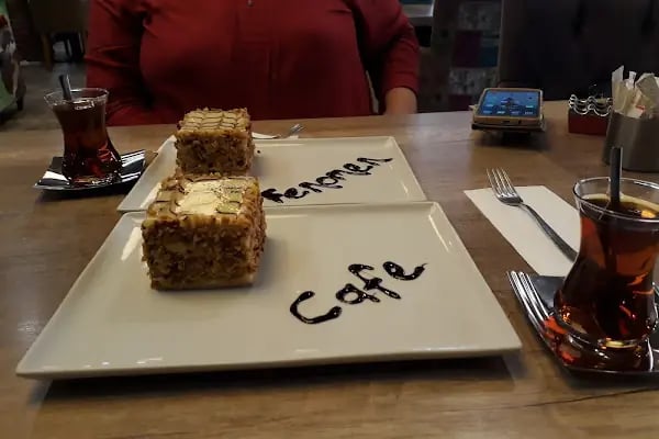 Mores Coffee Lounge &amp; Hookah - Resim 7