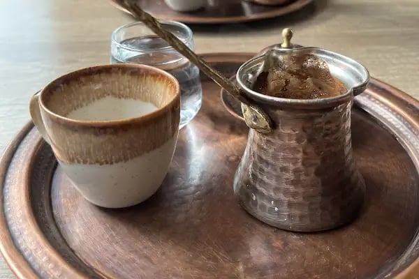 Mores Coffee Lounge &amp; Hookah - Resim 4