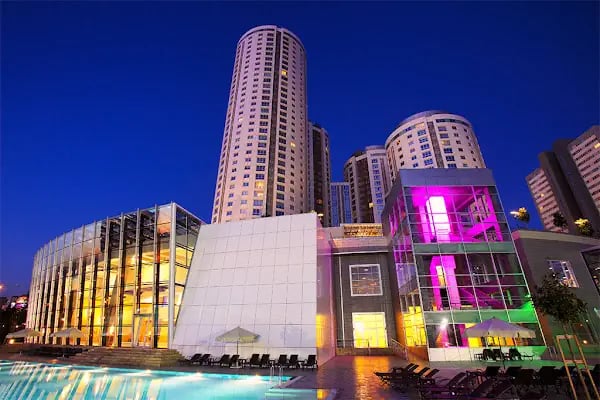 Sansai Spa Açık Yüzme Havuzu - Resim 4