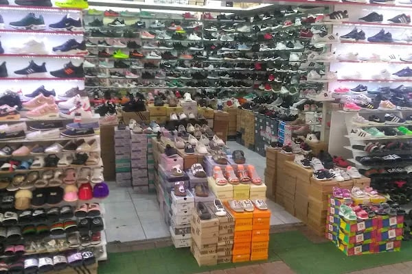 Ucak Market - Resim 8
