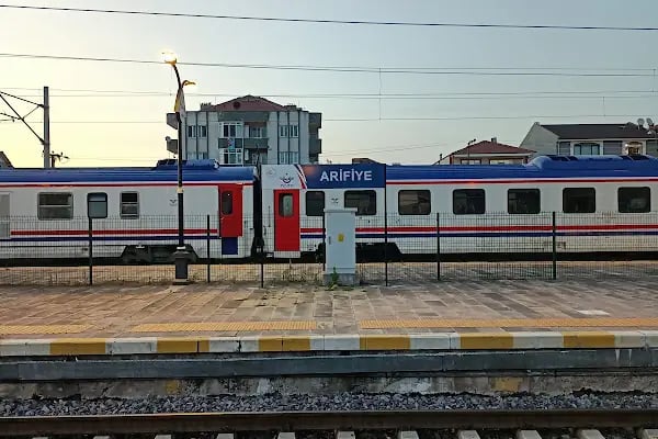 YHT Arifiye İstasyonu - Resim 5
