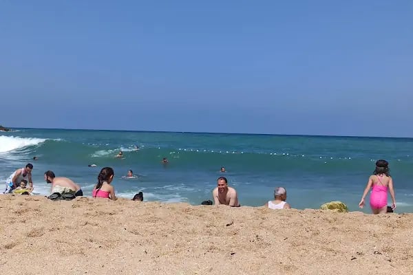 Karaburun Halk Plajı - Resim 6