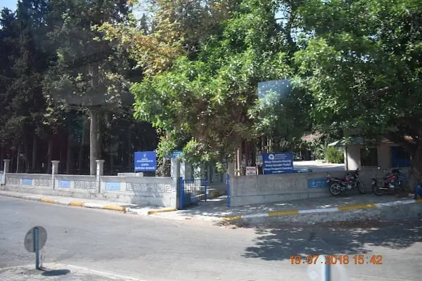 Hatipoğlu Mezarlığı - Resim 1