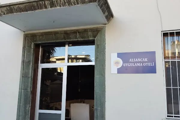 ALSANCAK UYGULAMA OTELİ - Resim 11