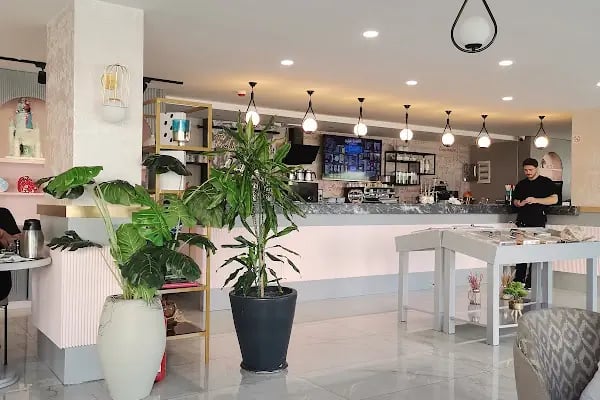 Avion Patisserie - Resim 9