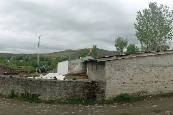 Sulakbahçe Köyü Muhtarlığı - Resim 1