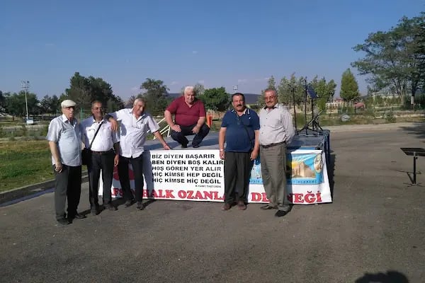Karabağ Parkı - Resim 7