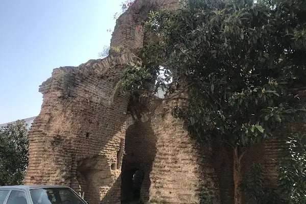 Tarihi Kilise - Çiftlikköy - Resim 5