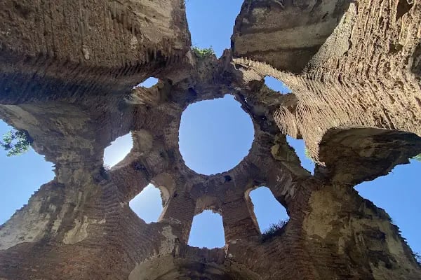 Tarihi Kilise - Çiftlikköy - Resim 16