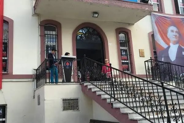 Uncular Süleyman Peker İlköğretim Okulu - Resim 3