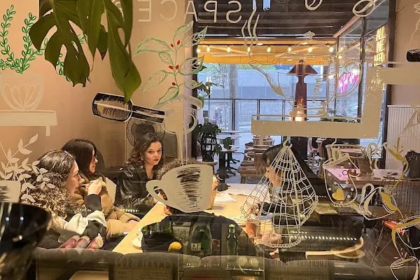 Ru Coffee Space - Resim 5