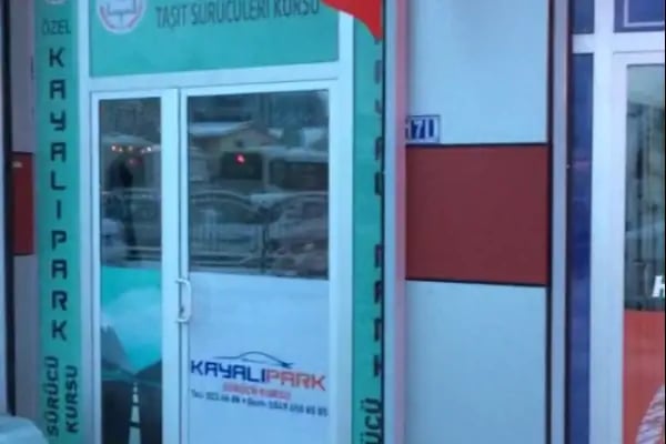 Kayalıpark Sürücü Kursu - Resim 11