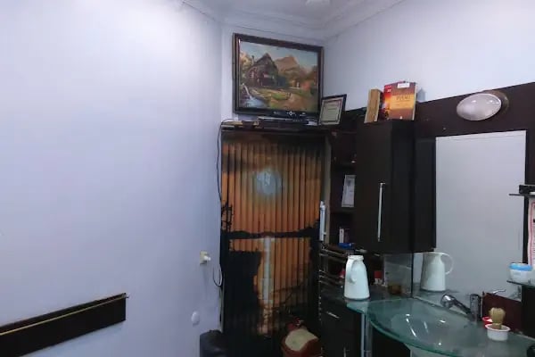 ÜÇYILDIZ ERKEK KUAFÖRÜ - Resim 2