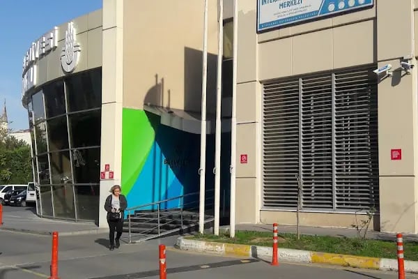 İBB Sefaköy Kapalı Yüzme Havuzu - Resim 10