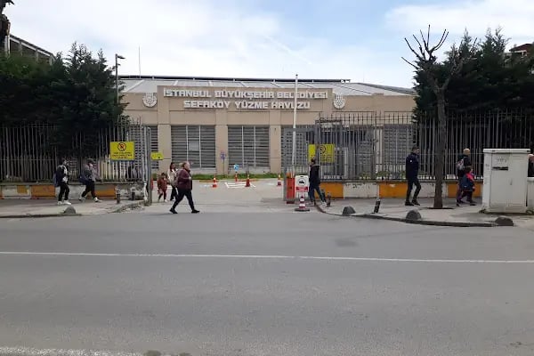 İBB Sefaköy Kapalı Yüzme Havuzu - Resim 5