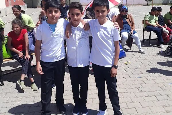 ŞANLIURFA / EYYÜBİYE - TOKİ Şehit Jandarma Komando Er Adnan Yaslı Ortaokulu - Resim 4