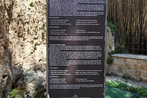 Nigar Hatun Türbesi - Resim 18