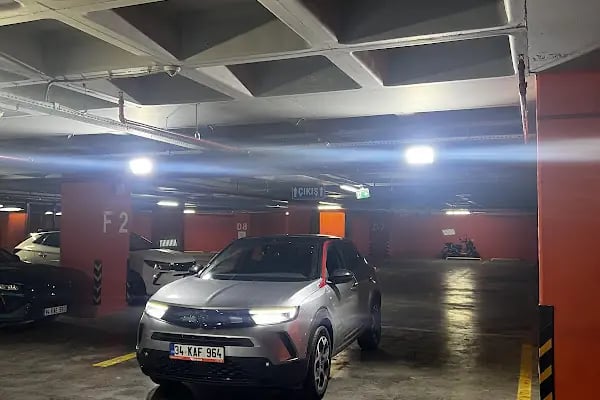 Garenta İstanbul Ümraniye Canpark AVM Araç Kiralama - Resim 17