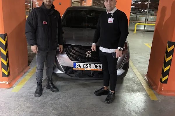 Garenta İstanbul Ümraniye Canpark AVM Araç Kiralama - Resim 9
