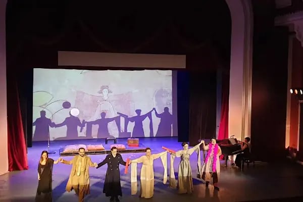 İzmir Devlet Opera ve Balesi Elhamra Sahnesi - Resim 4