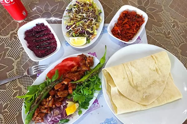 kale ocakbaşı kebap salonu - Resim 6