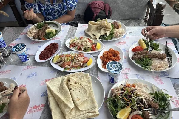 kale ocakbaşı kebap salonu - Resim 5