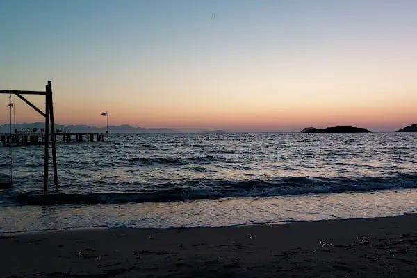 AVTA Tatil Köyü Iskelesi - Resim 4