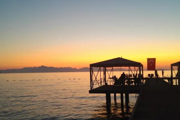 AVTA Tatil Köyü Iskelesi - Resim 3