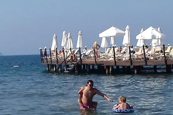 AVTA Tatil Köyü Iskelesi - Resim 11