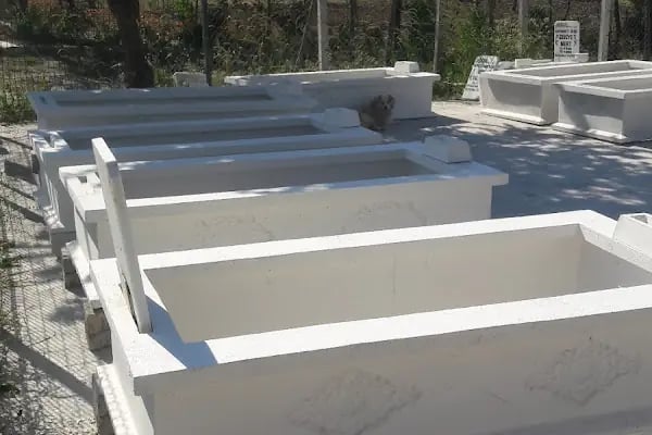 Emirsultan Mezarlığı - Resim 16
