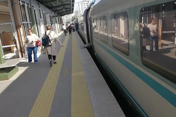 TCDD Taşımacılık A.Ş İzmit YHT Gar - Resim 18