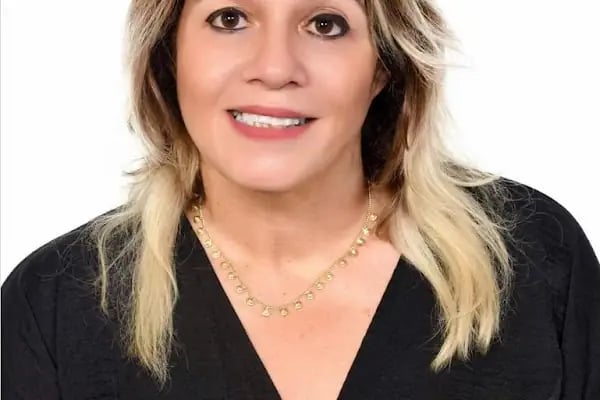 Roses Homes Real Estate - Resim 3