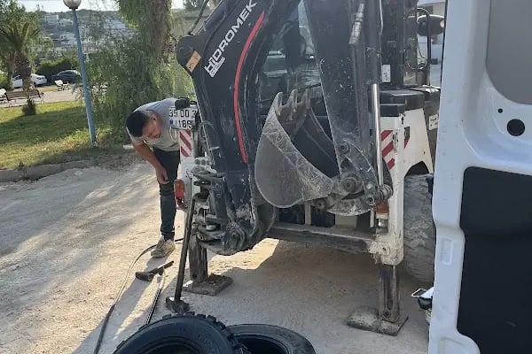 İzmir lastik yol yardım 7/24 açık Bornova - Resim 5